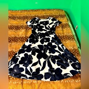 Brand new casual fitted dress size small